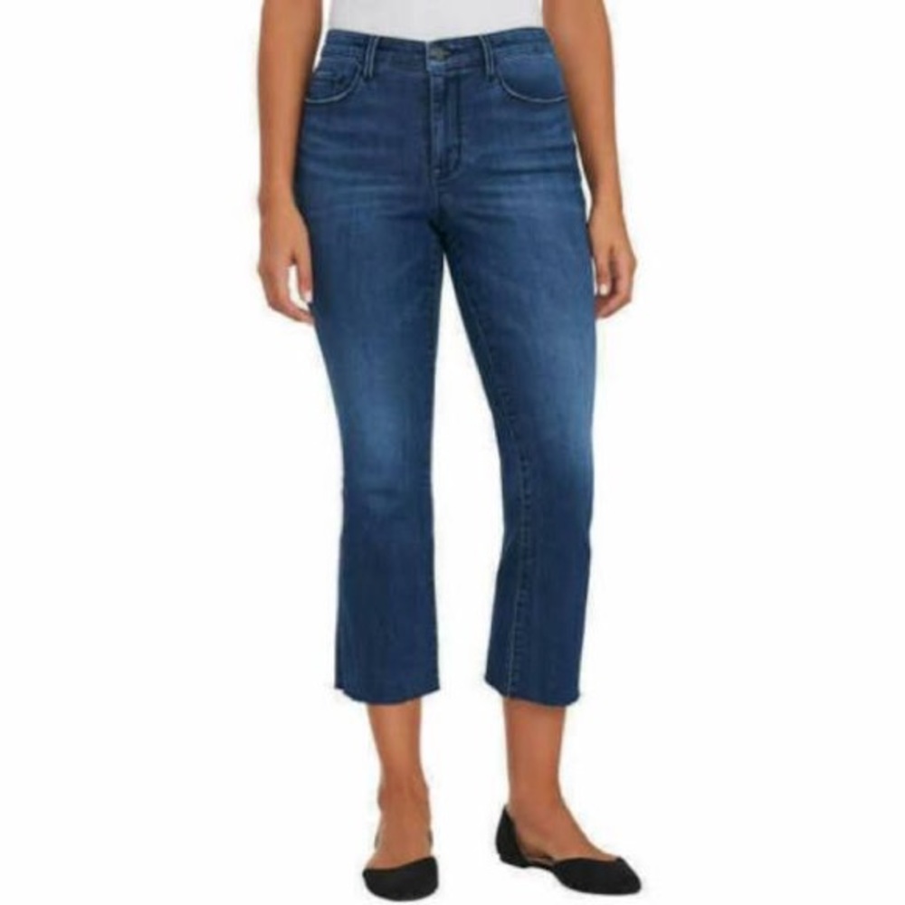 NWOT SANCTUARY Social Standard Mid-Rise Crop Jeans